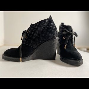 Louis Vuitton embossed suede bootie